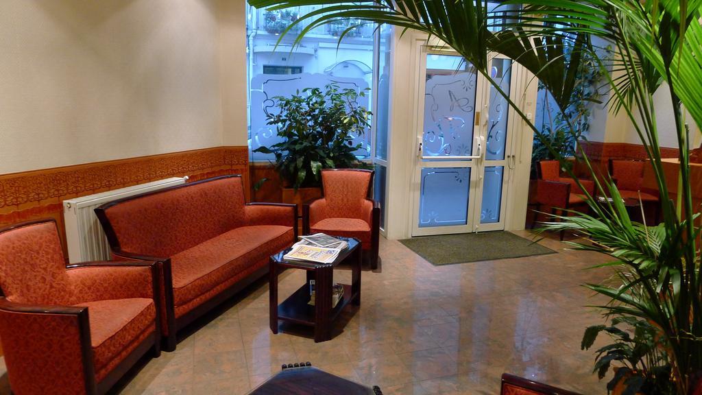 Le Pigalle, A Member Of Design